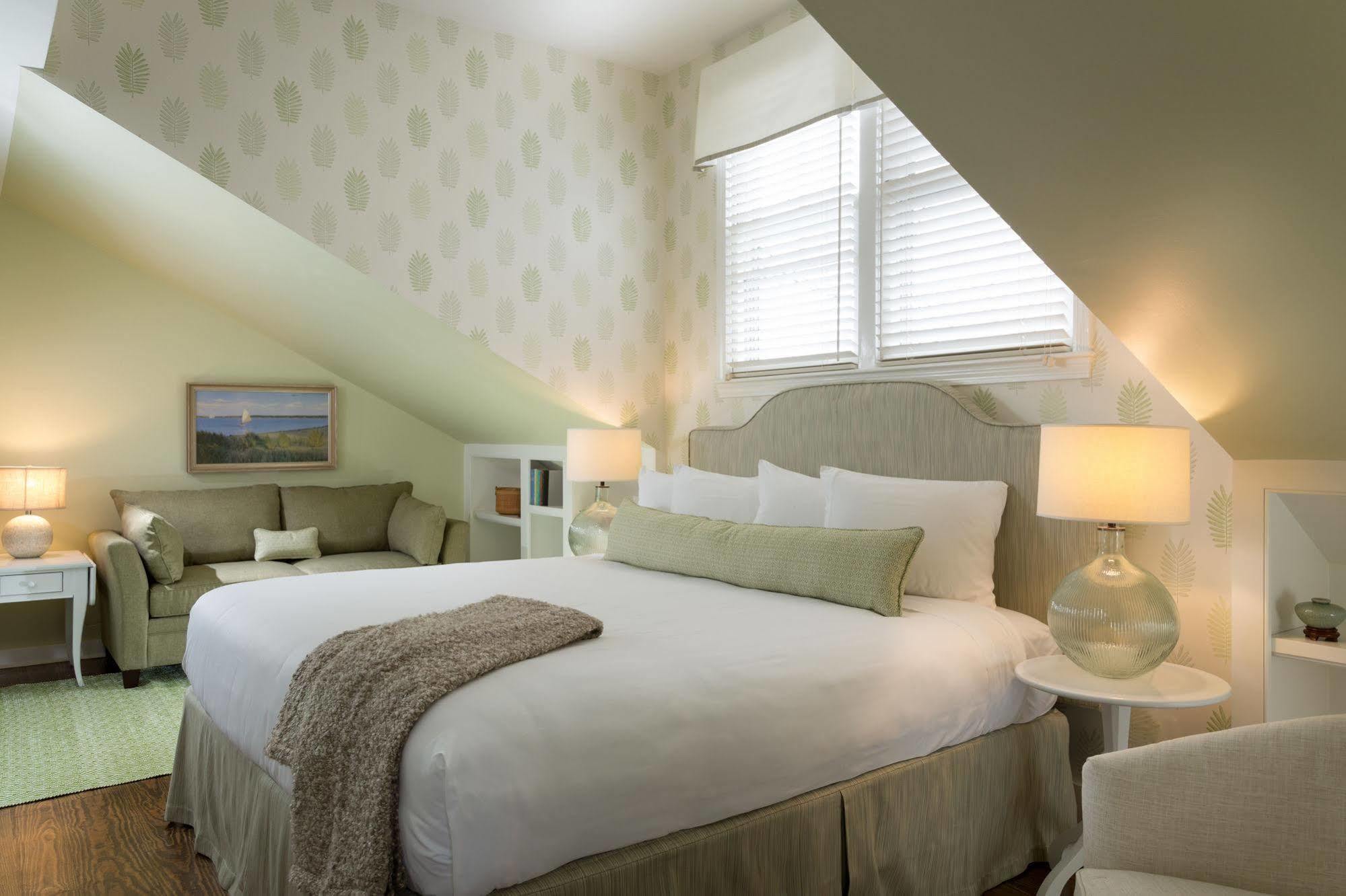 Brass Lantern Inn Nantucket Bagian luar foto