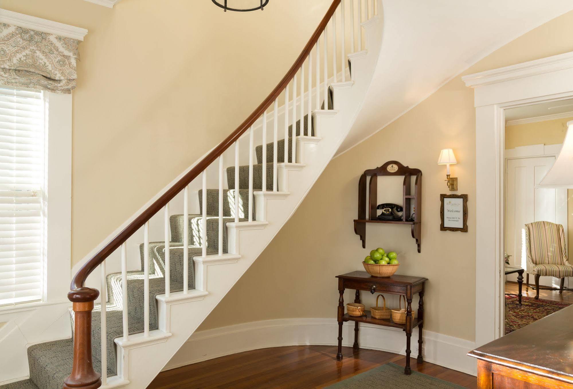 Brass Lantern Inn Nantucket Bagian luar foto
